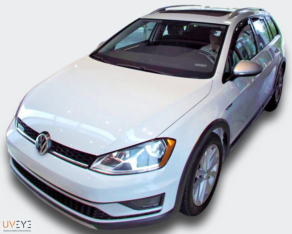 2017 Volkswagen Golf Alltrack — side profile view